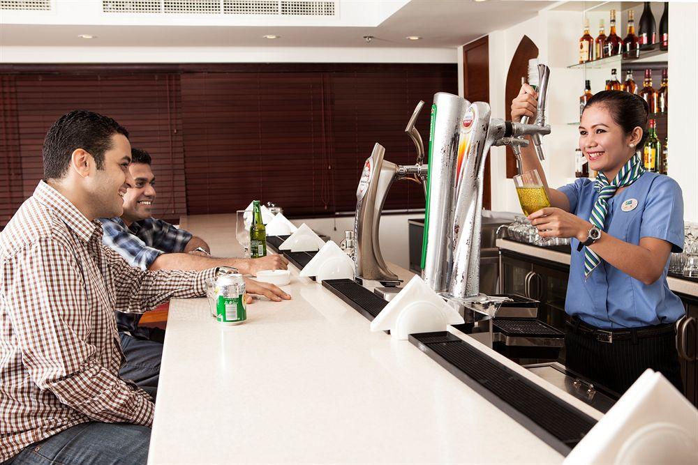 Holiday Bahrain Hotel Manama Restaurang bild