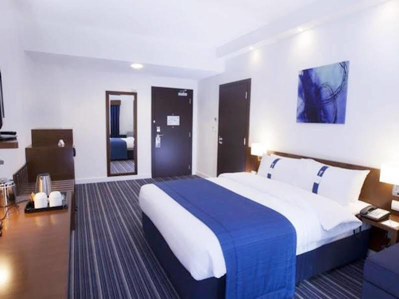 Holiday Bahrain Hotel Manama Exteriör bild