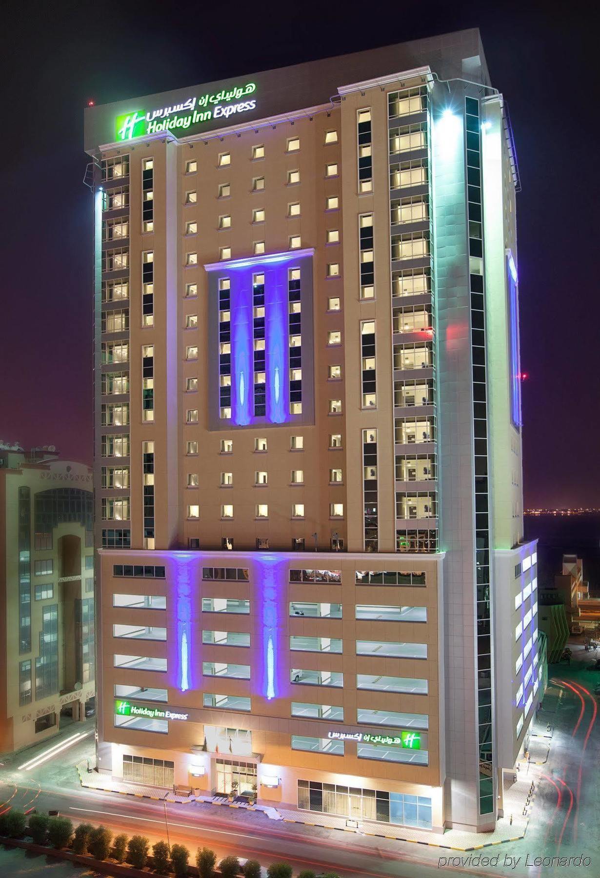 Holiday Bahrain Hotel Manama Exteriör bild
