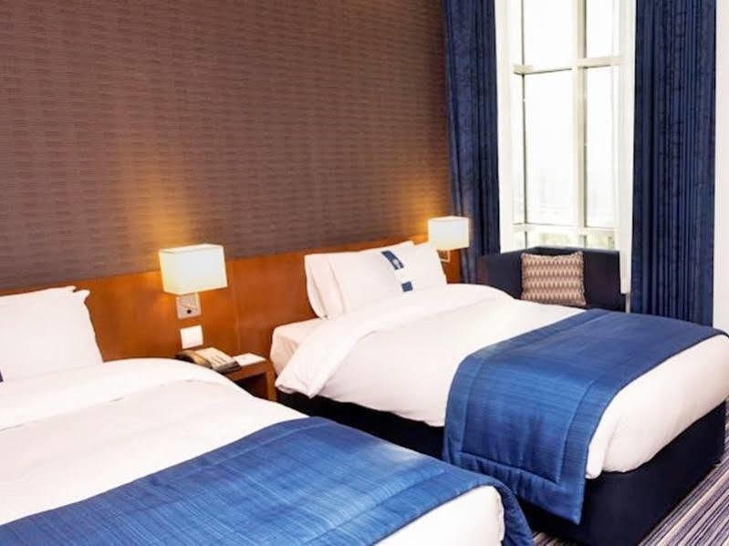 Holiday Bahrain Hotel Manama Exteriör bild
